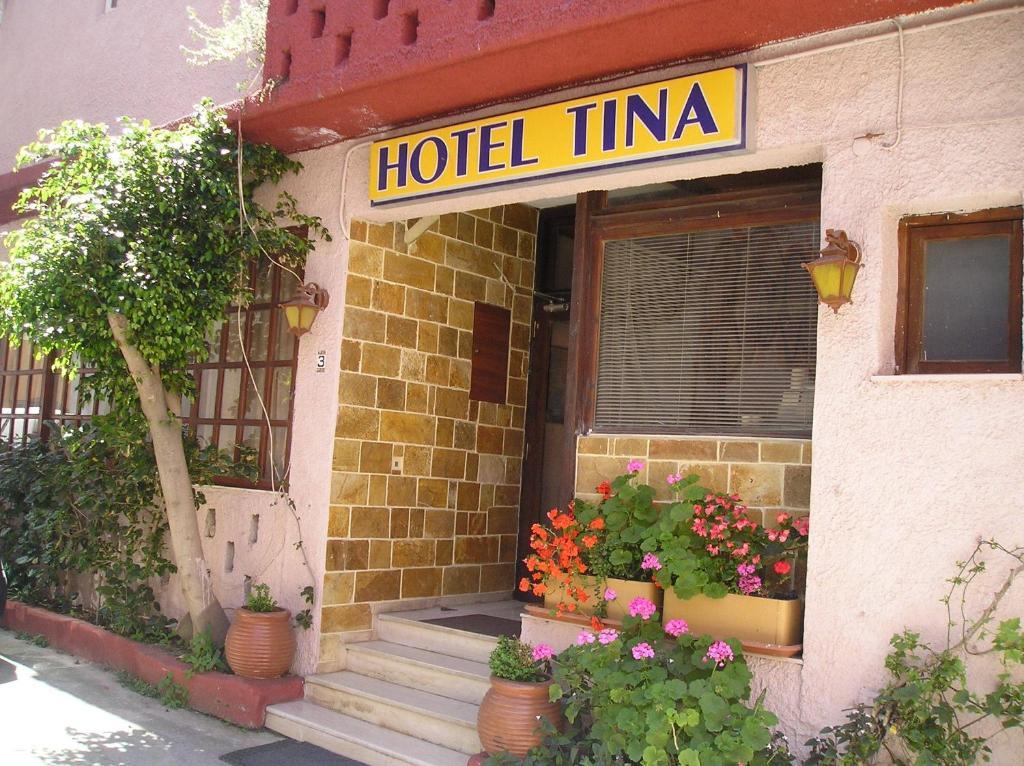 Tina Hotel Chania  Buitenkant foto
