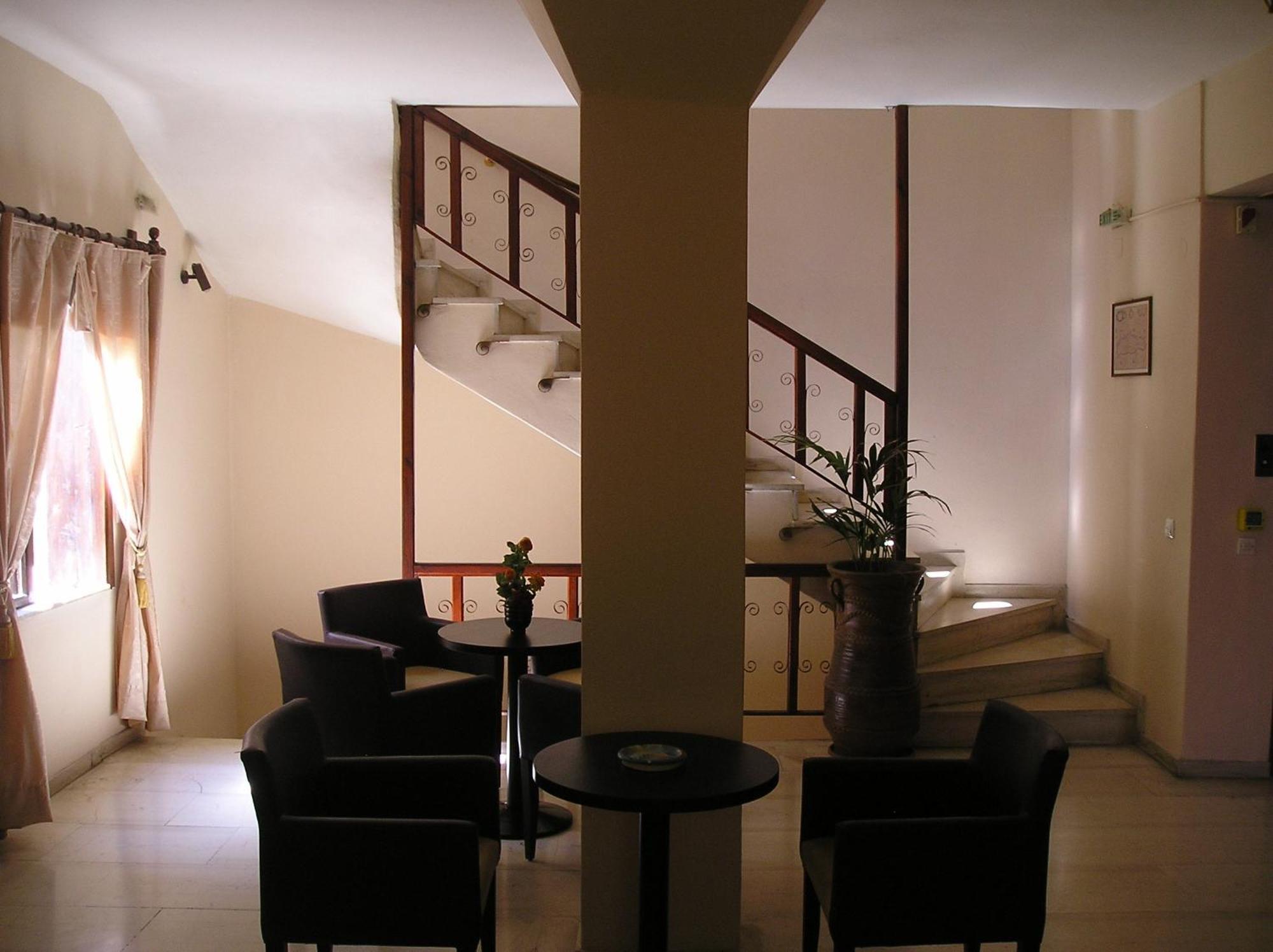 Tina Hotel Chania  Buitenkant foto