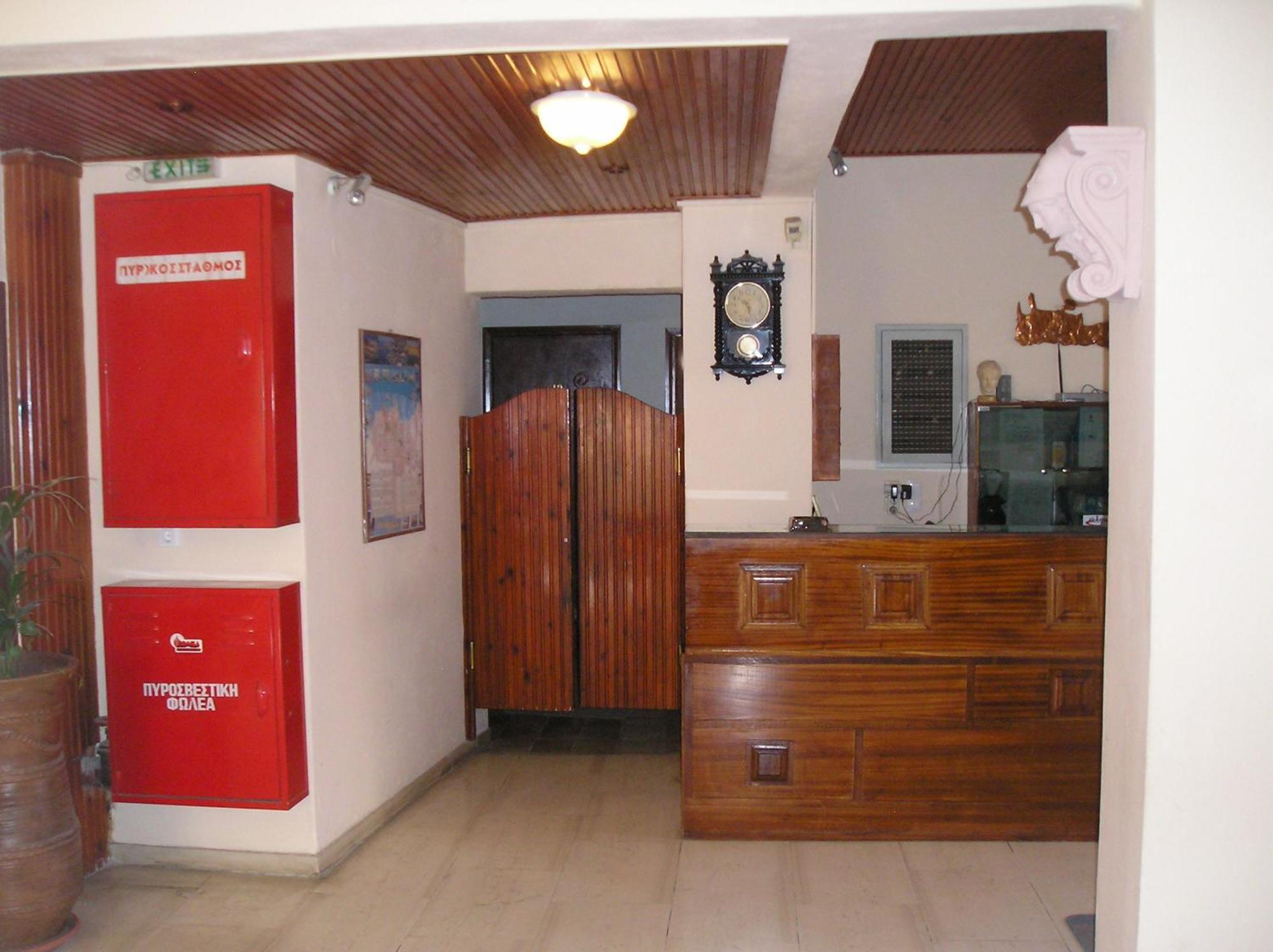 Tina Hotel Chania  Buitenkant foto