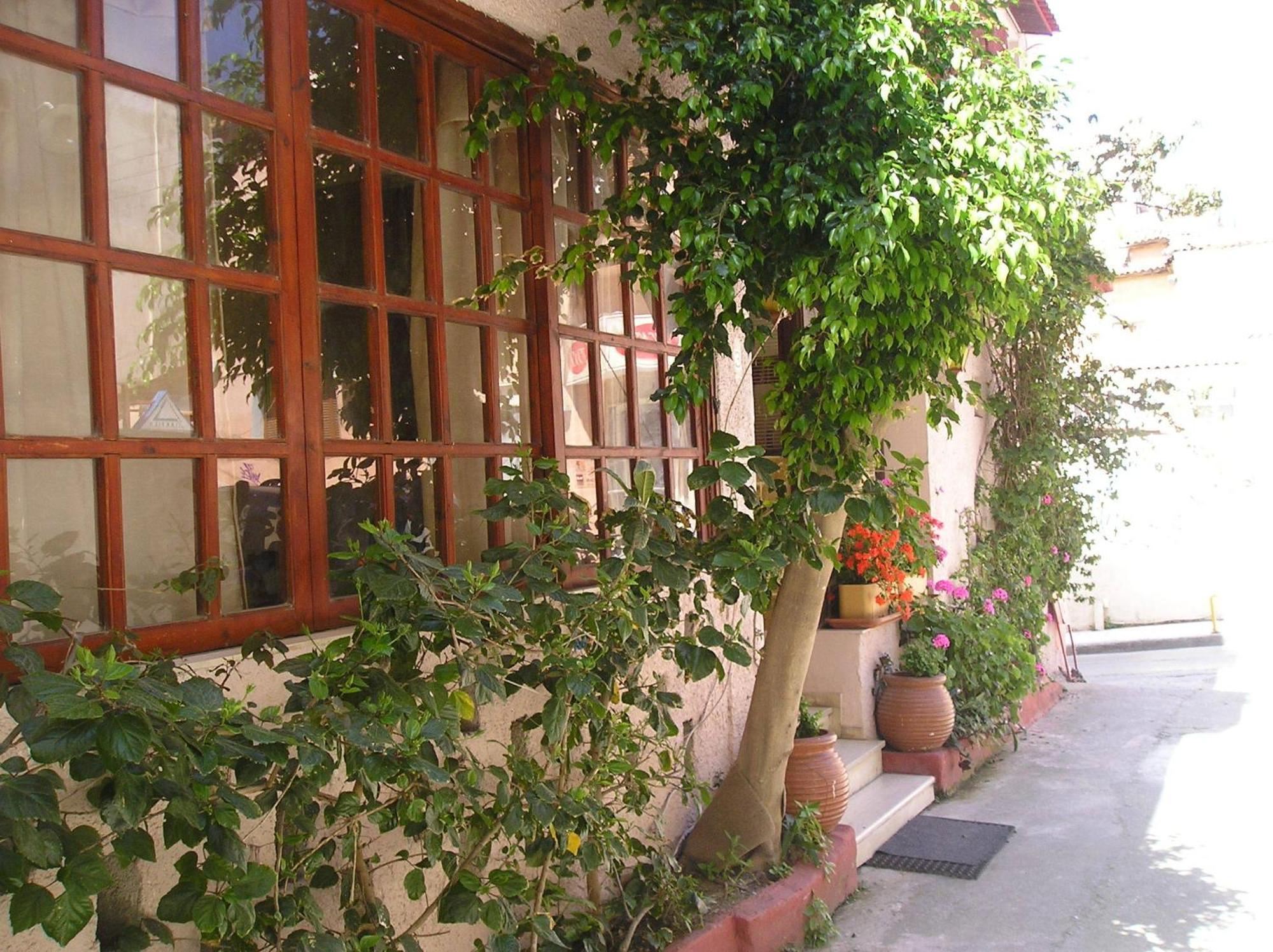Tina Hotel Chania  Buitenkant foto