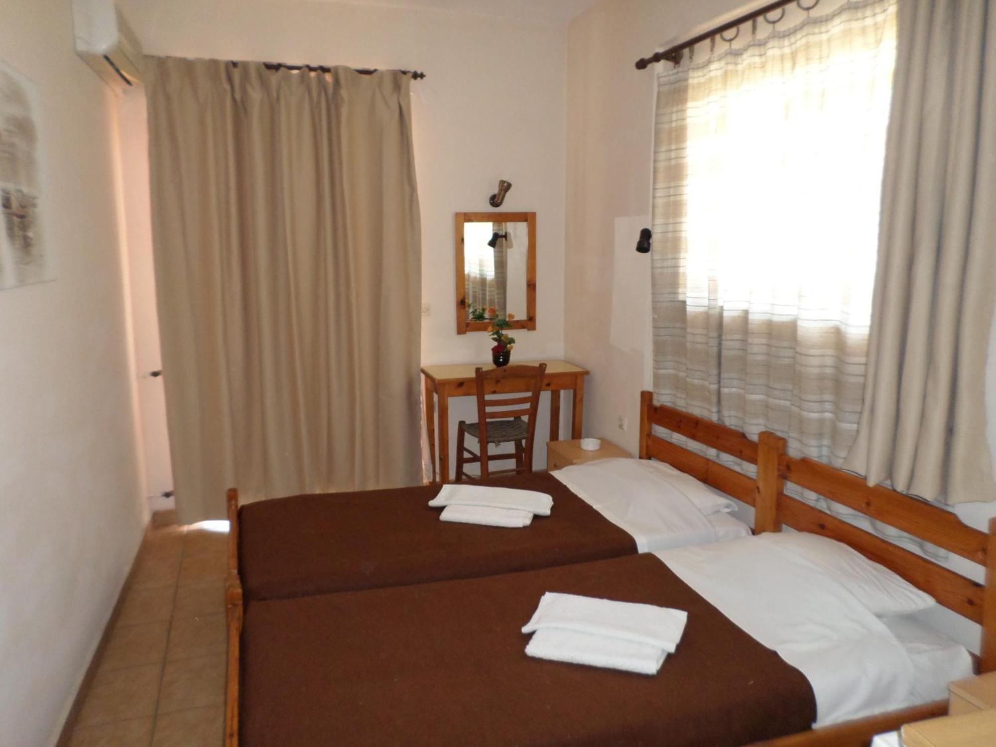 Tina Hotel Chania  Kamer foto
