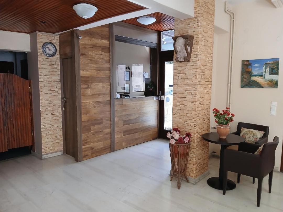 Tina Hotel Chania  Buitenkant foto