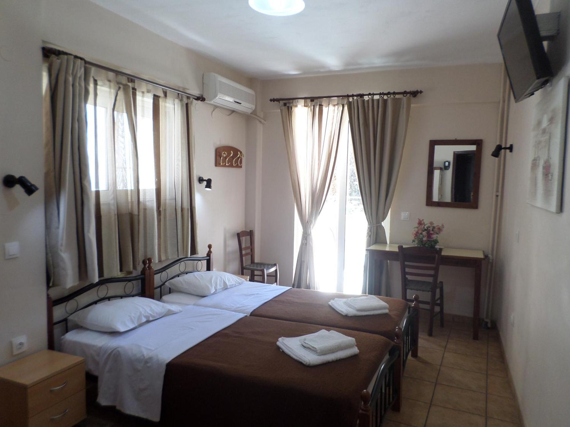 Tina Hotel Chania  Buitenkant foto