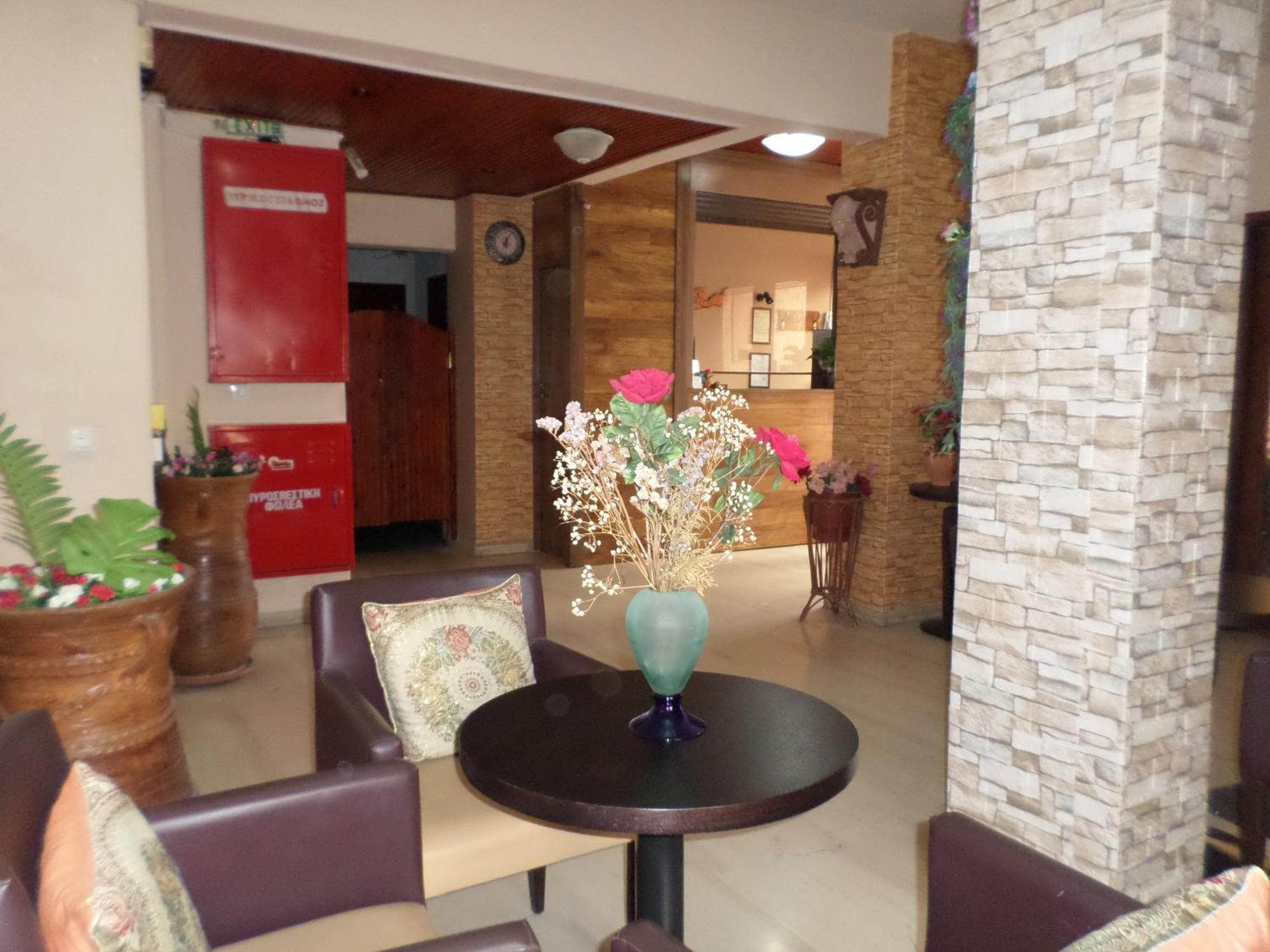 Tina Hotel Chania  Buitenkant foto
